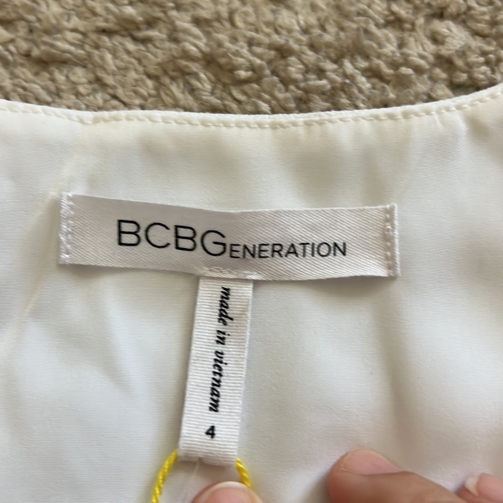 BCBGeneration White Skater Ruffle Dress 4 NWT‎ - Picture 5 of 6